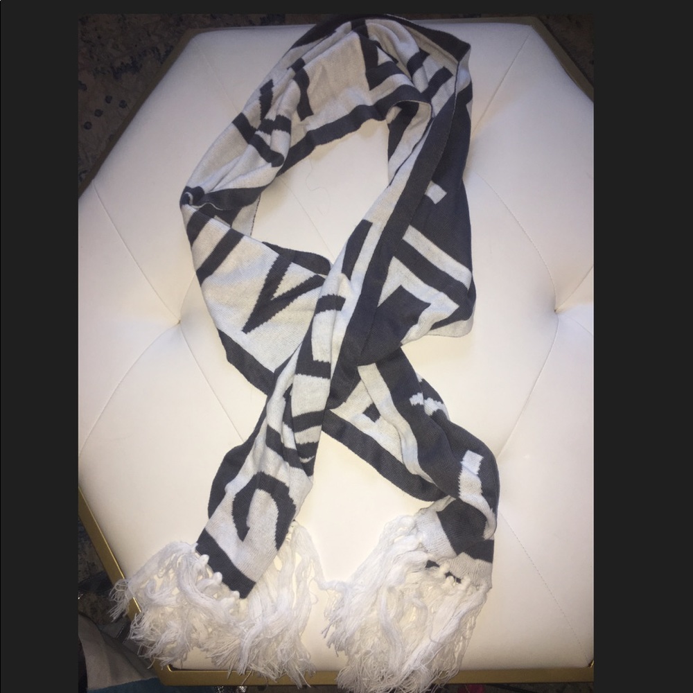 Scarf